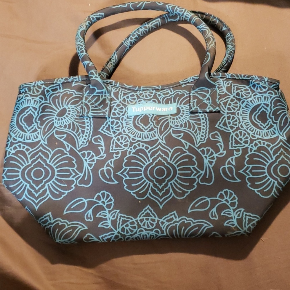 Tupperware lunch box